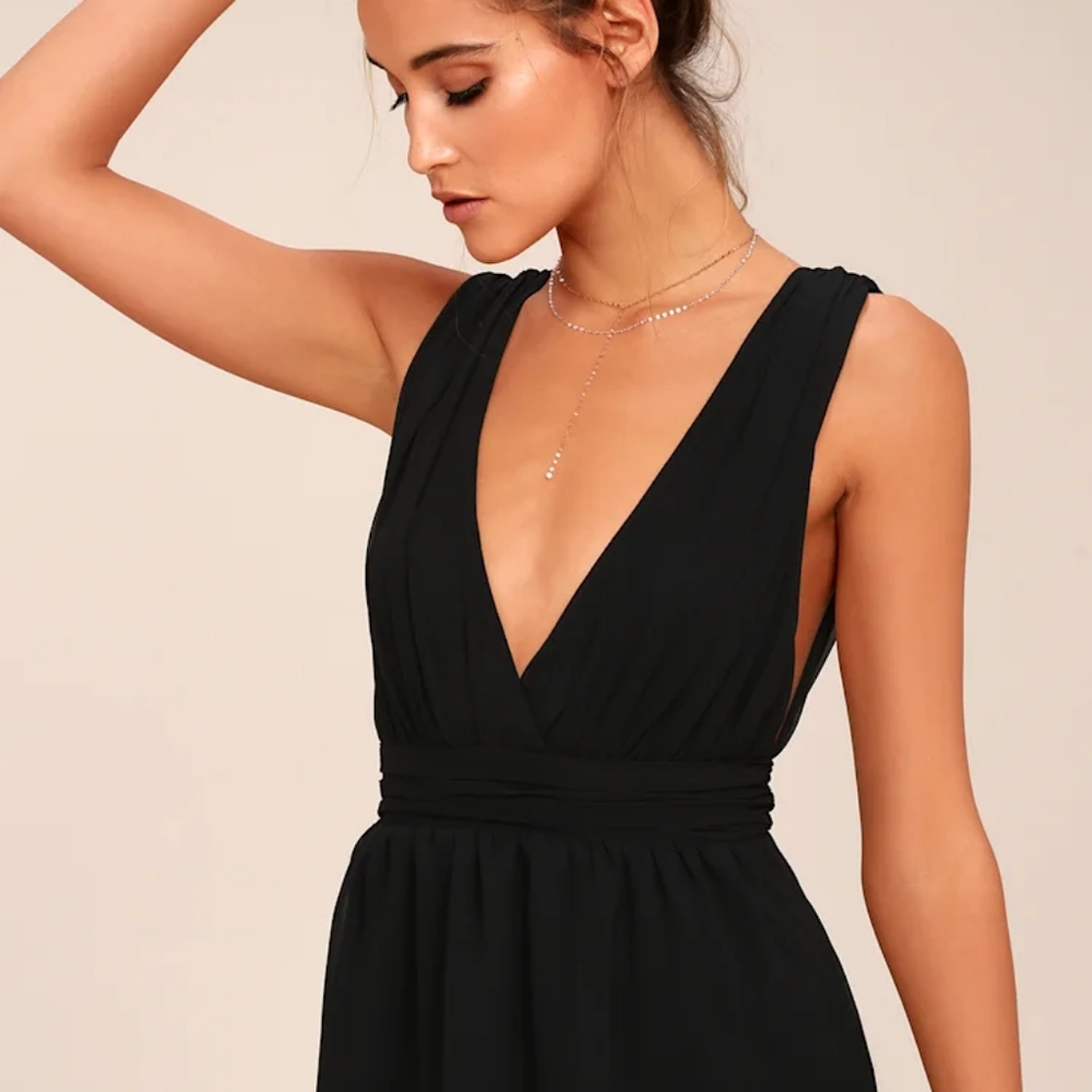 Lulus plunging peplum top